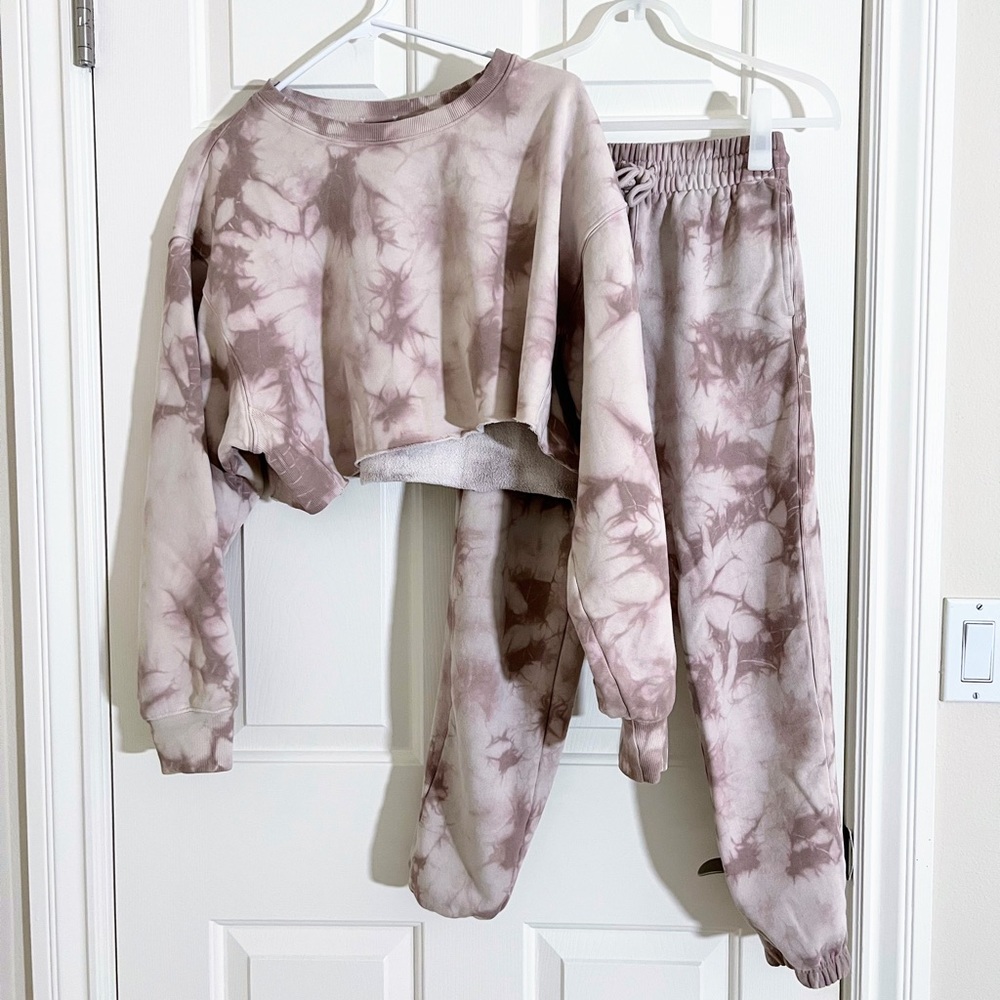 TNA Set (top+bottom) ~ Aritzia TNA CozyAF